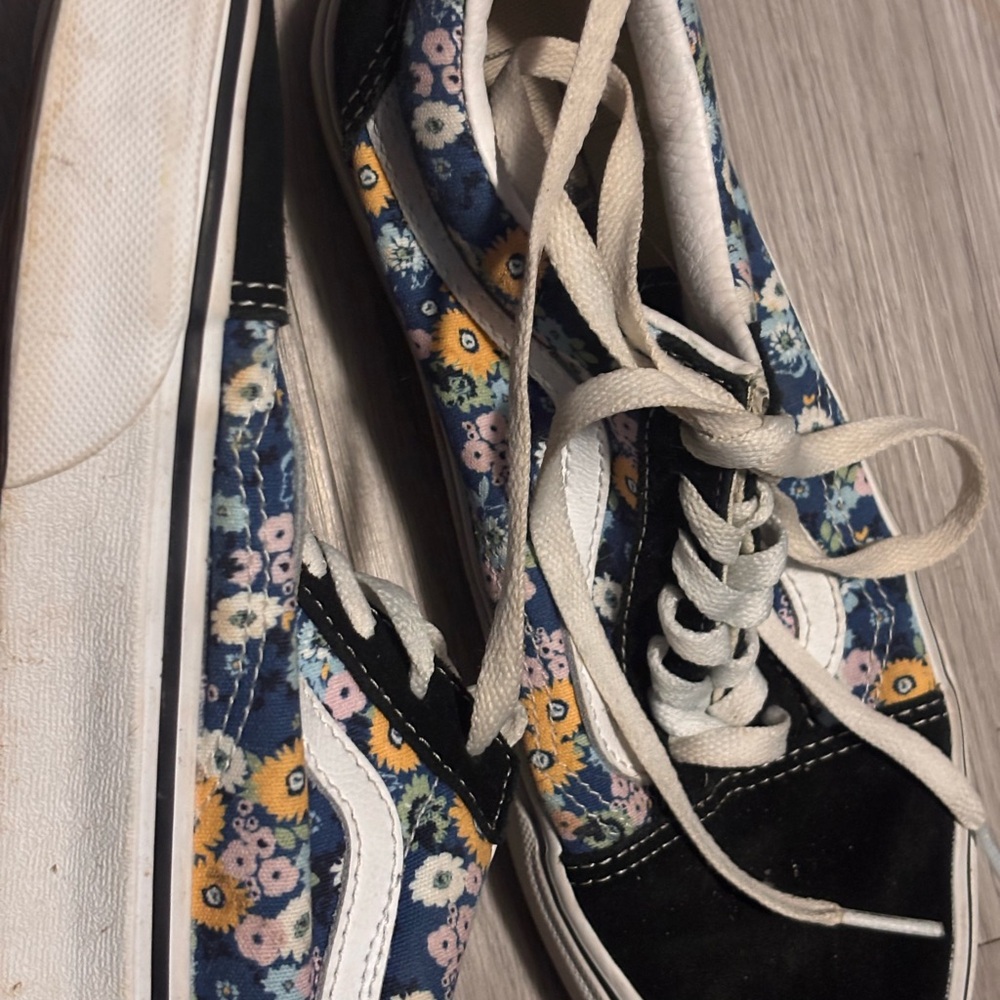 Floral Vans